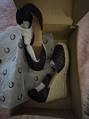 Journee Sierra Wedge Espadrille Black SZ. 7.5